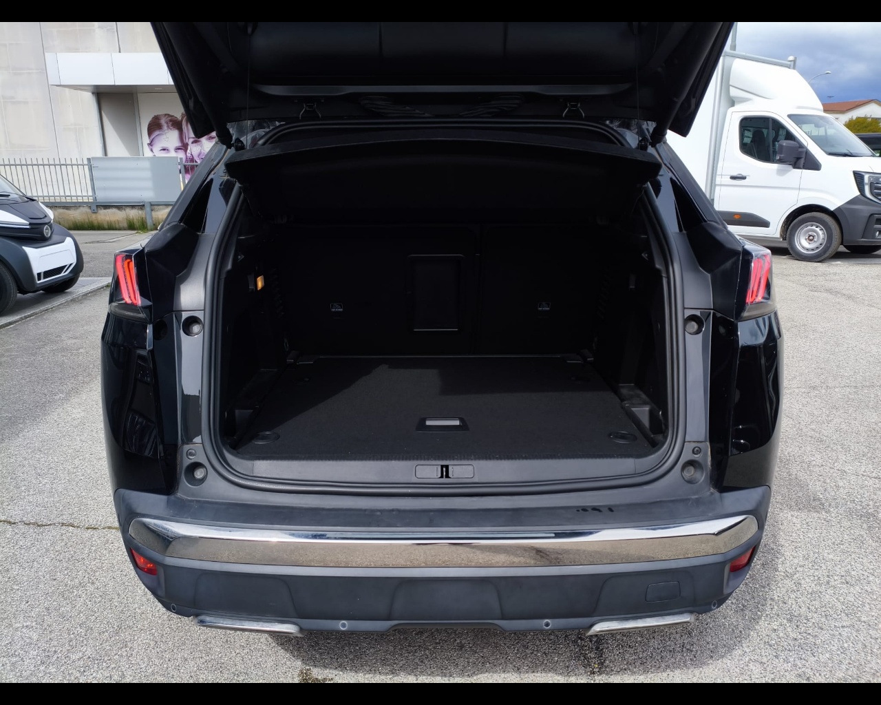 Foto PEUGEOT 3008 1.5 bluehdi GT s&s 130cv eat8 N1