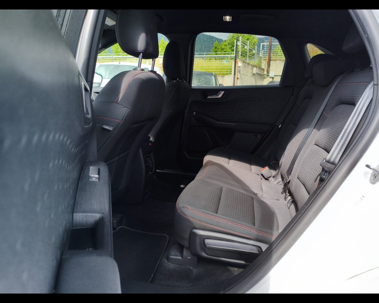 Foto FORD Kuga 1.5 ecoblue ST-Line X 2wd 120cv