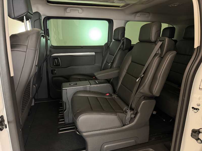 Nuovo Traveller - Bhdi 180 Eat8 Business Vip Long