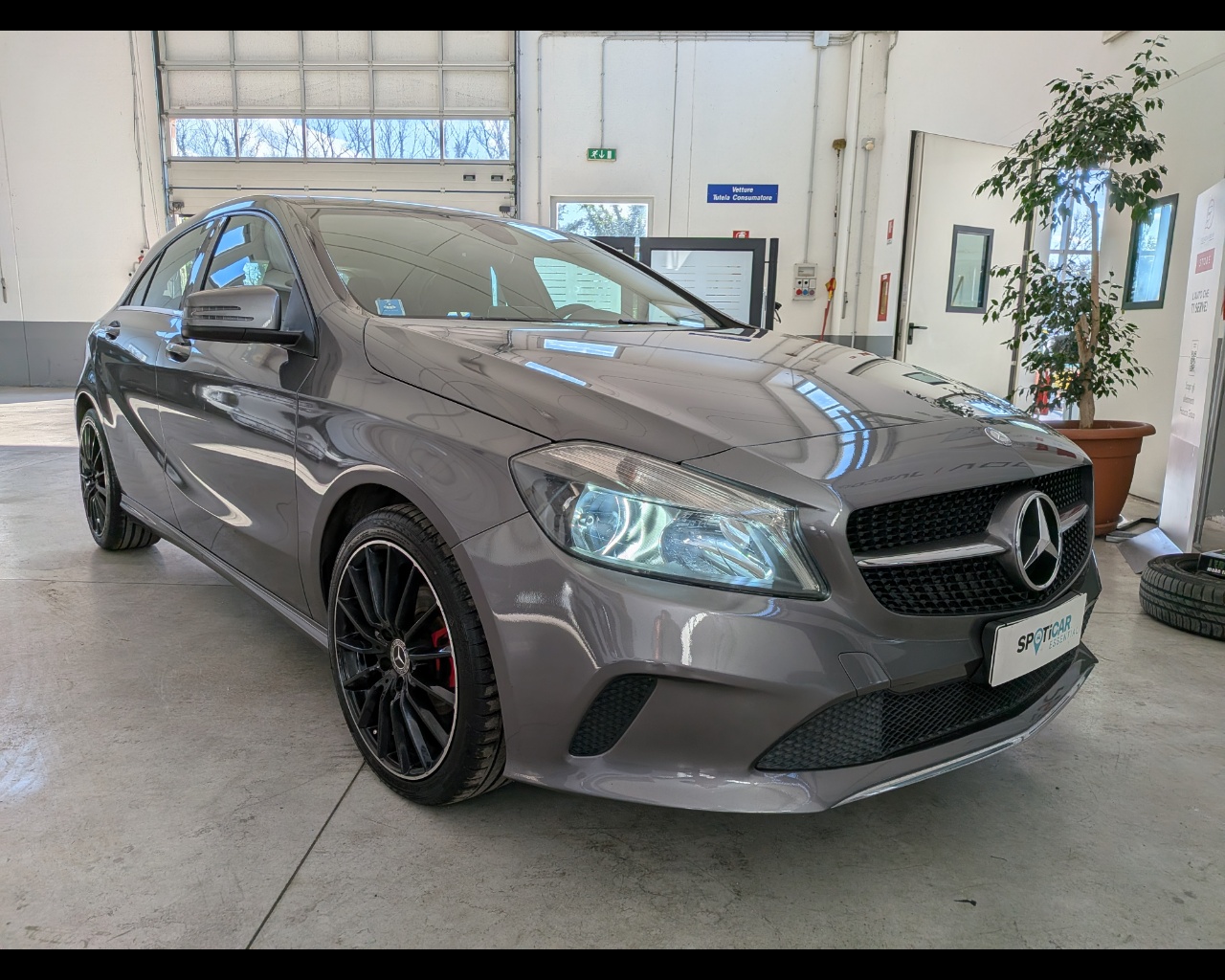 Foto MERCEDES A 180 d Premium 