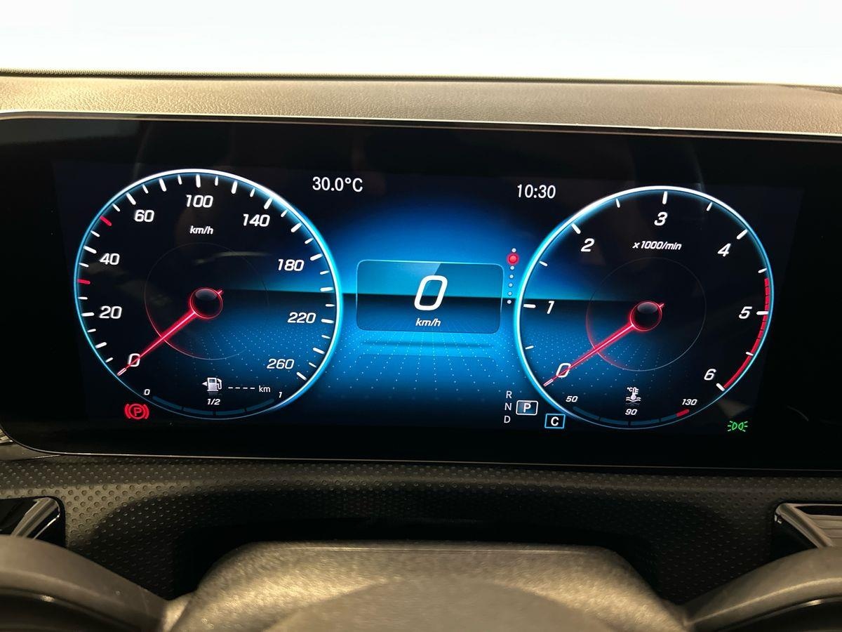 Mercedes Classe A Classe A 180 D Sport 8G-DCT - 13