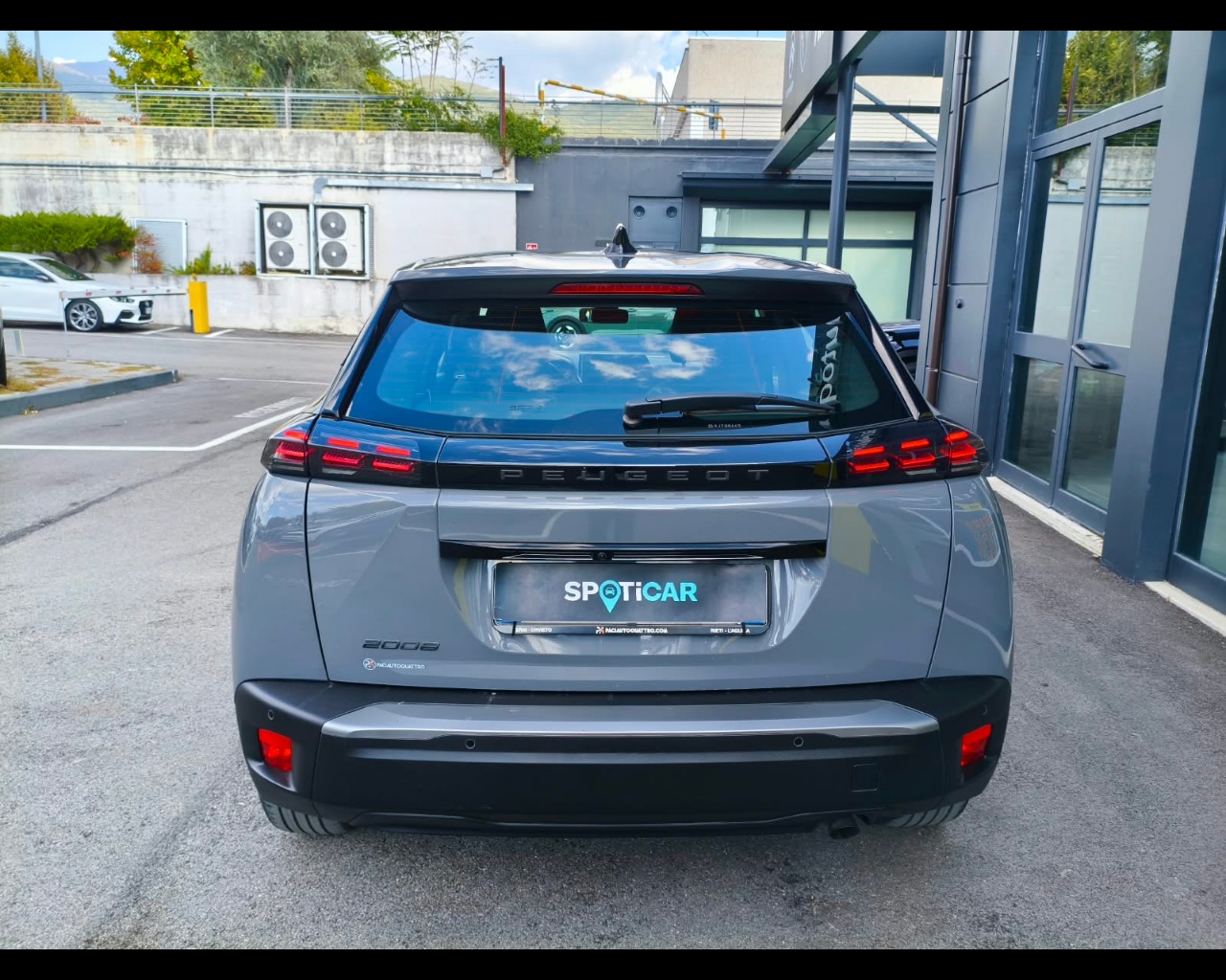 Foto PEUGEOT 2008 1.2 puretech Active s&s 100cv