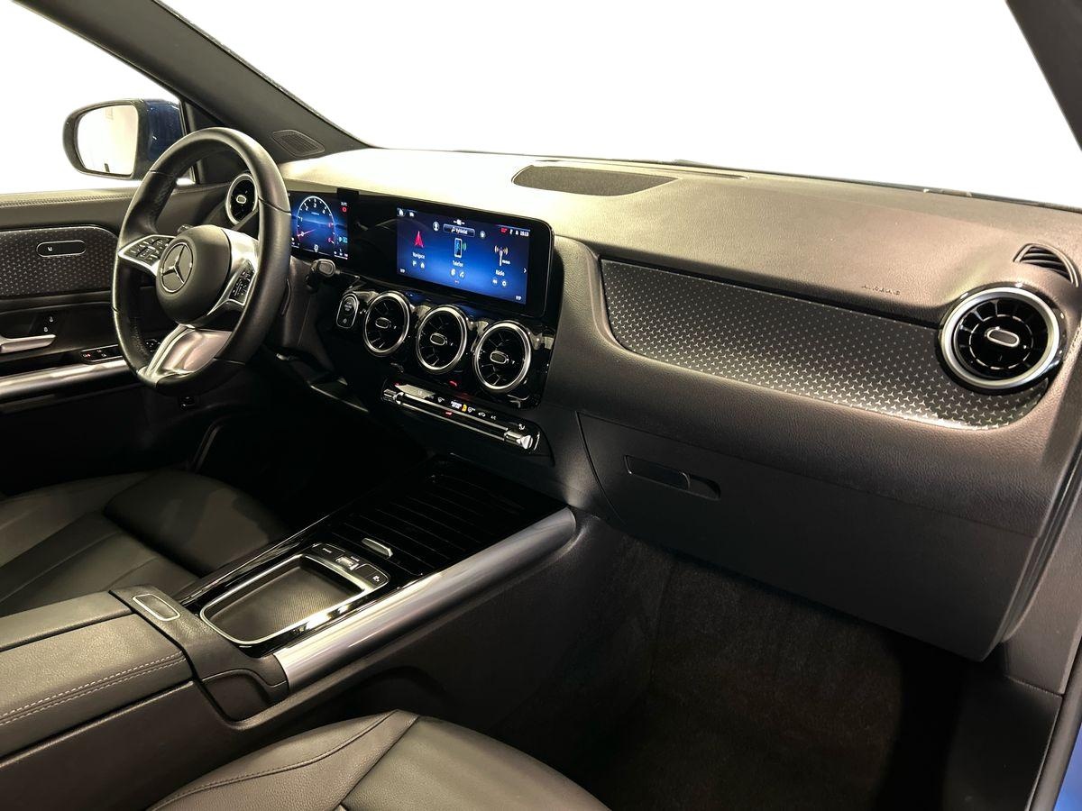 Mercedes  GLA 200 D Progressive Advanced 8G-DCT - 15