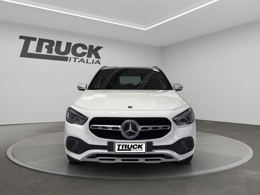 mercedes-benz-gla-h247-2020-gla-180-d-sport-auto-sku93285