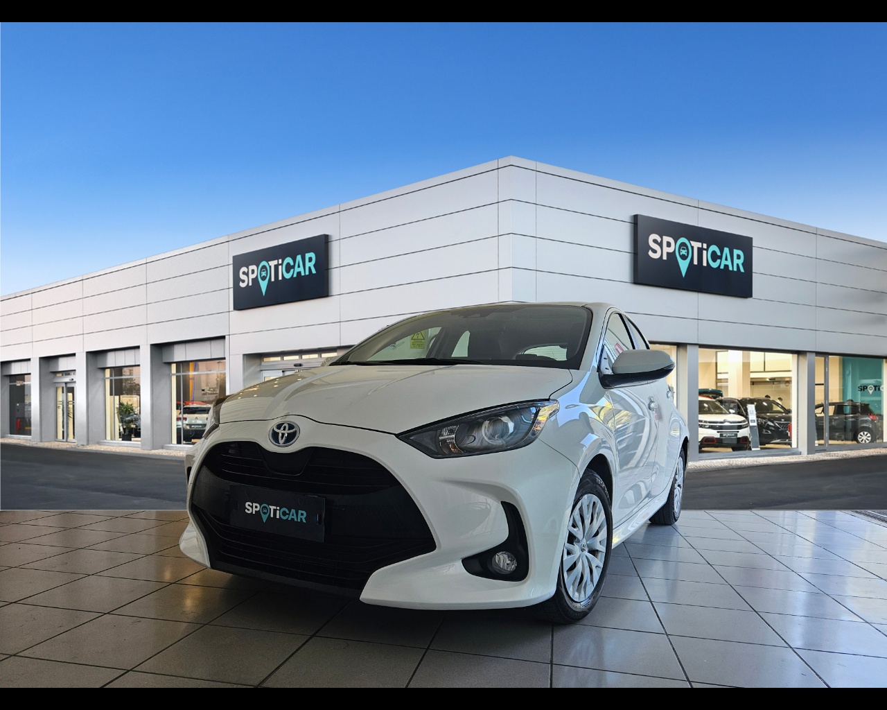 TOYOTA Yaris Yaris 1.5h Business Ibrido benzina Usato
