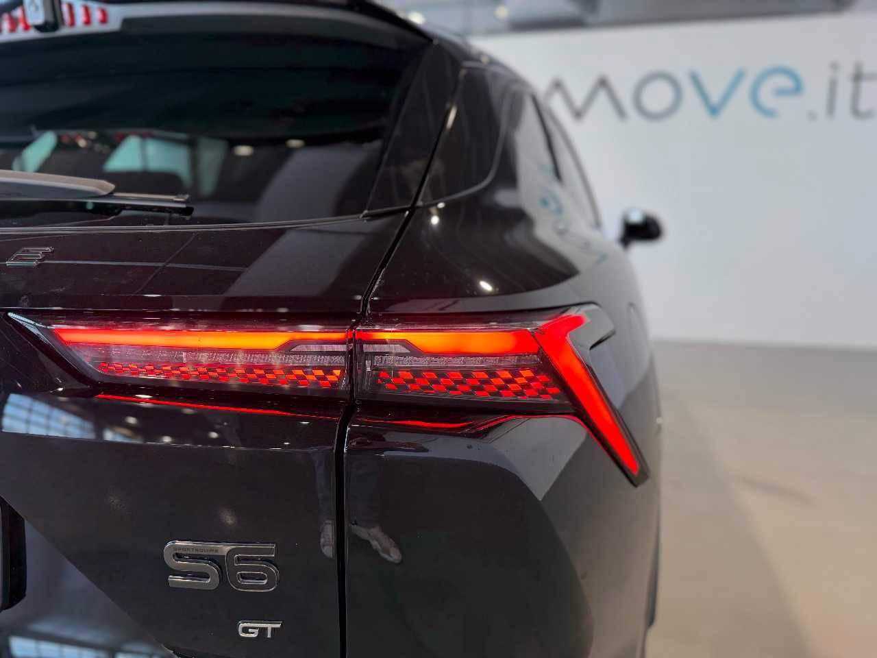 Sportequipe Sportequipe 6 KM0 2025 Sportequipe 6 Este