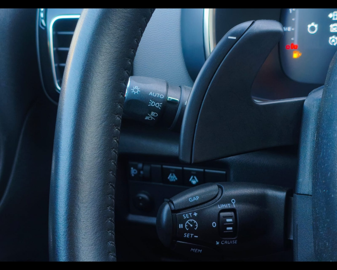 Foto CITROEN C5 Aircross 1.5 bluehdi Shine s&s 130cv eat8