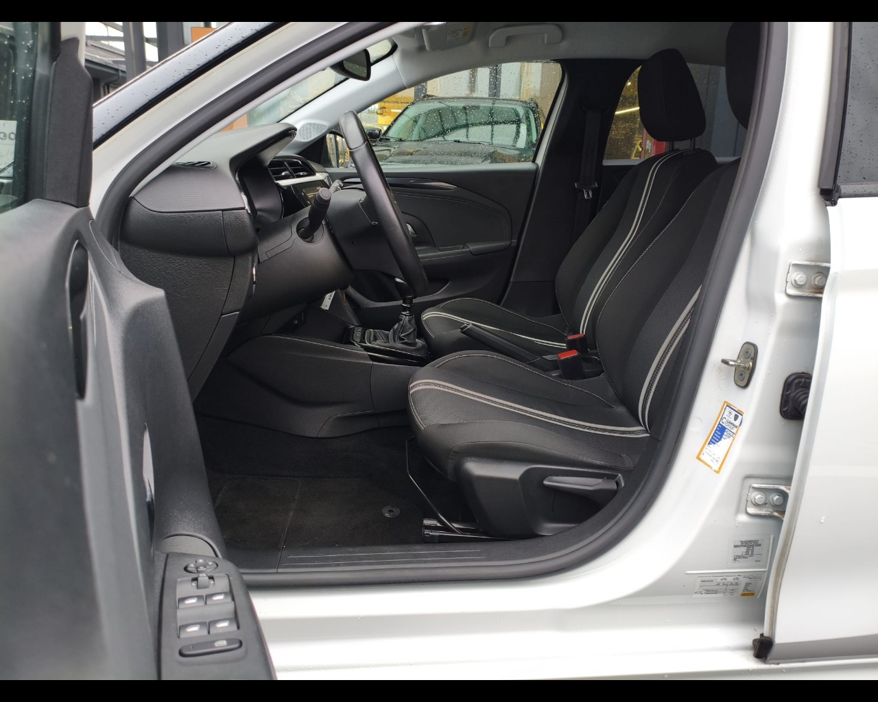 Foto OPEL Corsa 1.2 Blitz Edition s&s 100cv