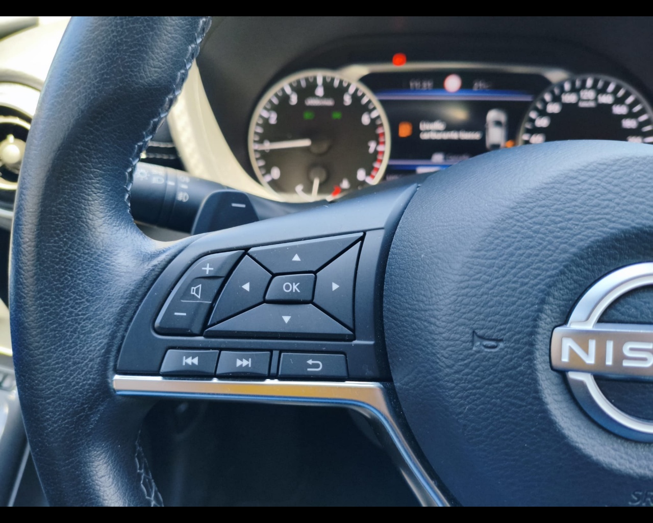 Foto NISSAN Juke 1.0 dig-t N-Design 114cv dct