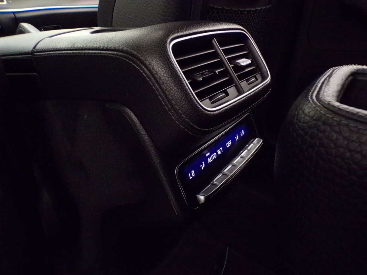 Mercedes GLS 580 V8 Mild hybrid (EQ-BOOST) Premium Plus 4Matic 9G-Tronic Plus - 21