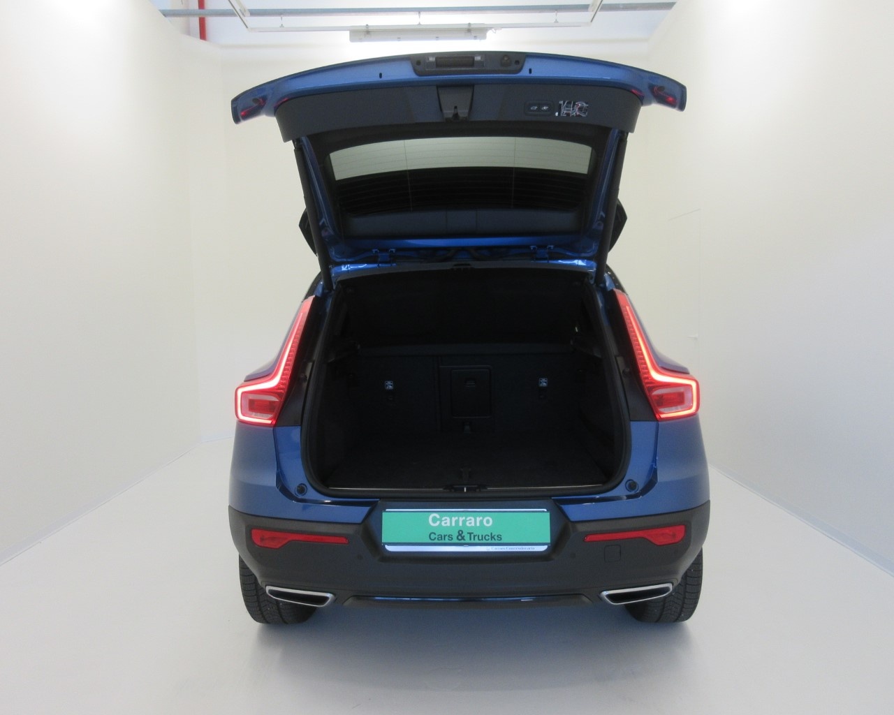 Volvo XC40 XC40 2.0 D4 R-Design AWD Geartronic - 6