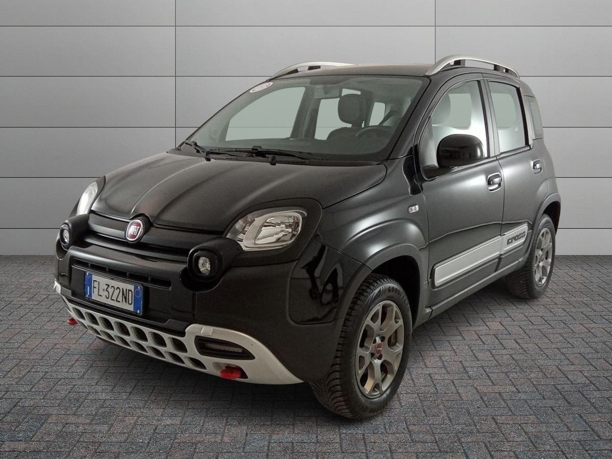 Foto veicolo FIAT Panda III Panda III 2016 4x4 - Panda 0.9 t.air t. Cross 4x4 s&s 90cv Benzina Verde