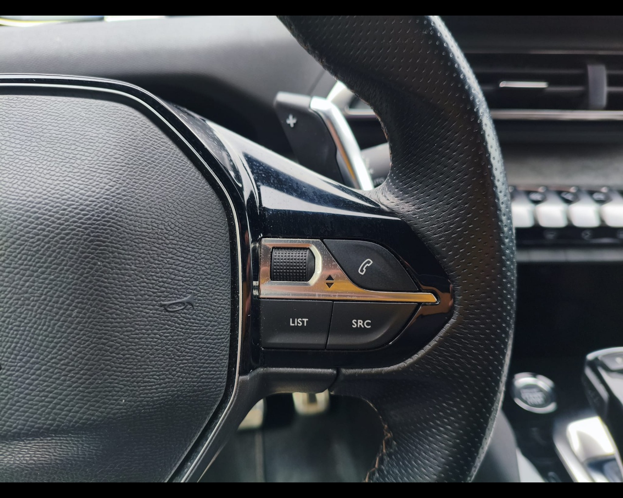 Foto PEUGEOT 3008 1.5 bluehdi GT s&s 130cv eat8 N1