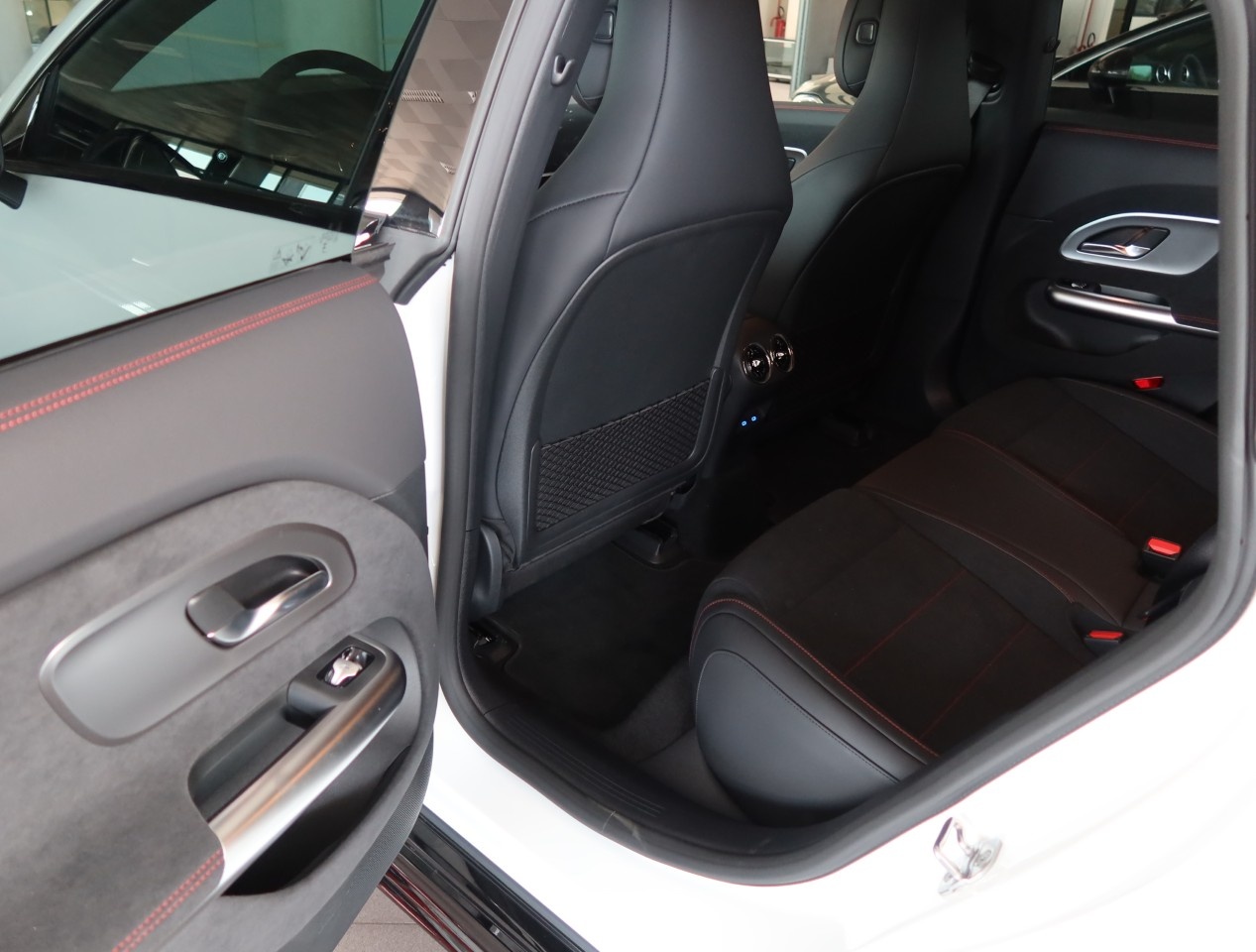 Mercedes CLA Shooting Brake Elettrica CLA Shooting Brake 250+ con tecnologia EQ Premium - 22