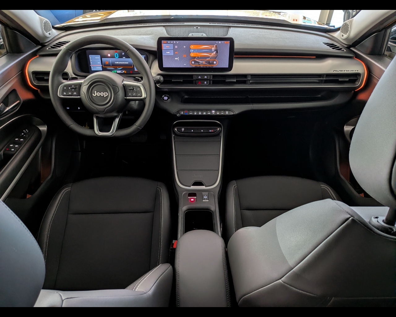 Foto JEEP Avenger 1.2 turbo e-hybrid mhev Summit fwd 110cv edct6