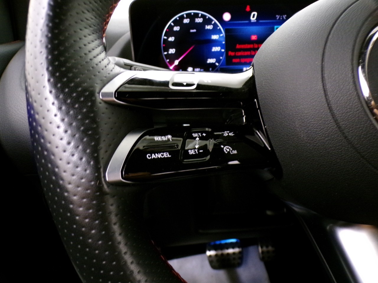 Mercedes  Classe B 180 D Advanced Plus AMG Line 7G-DCT - 17