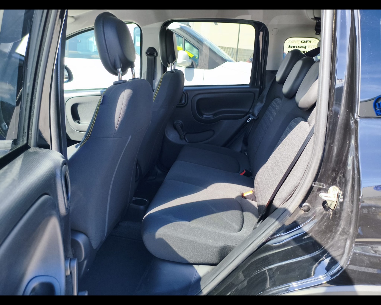 Foto FIAT Pandina 1.0 firefly hybrid s&s 70cv 5p.ti