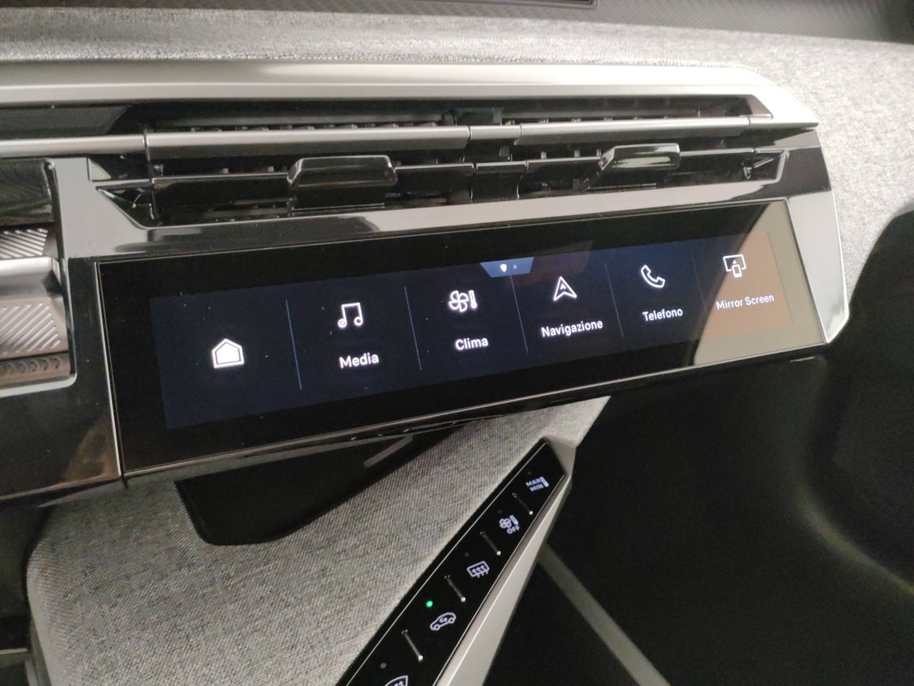 Peugeot 5008 Nuovo Ibrido benzina 5008 Porto Mantovano
