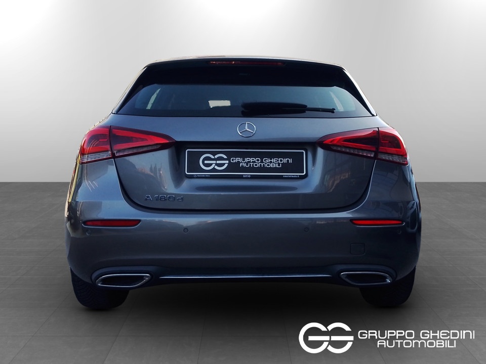 MERCEDES Classe A A 180 d Sport Extra auto Diesel usato - 4