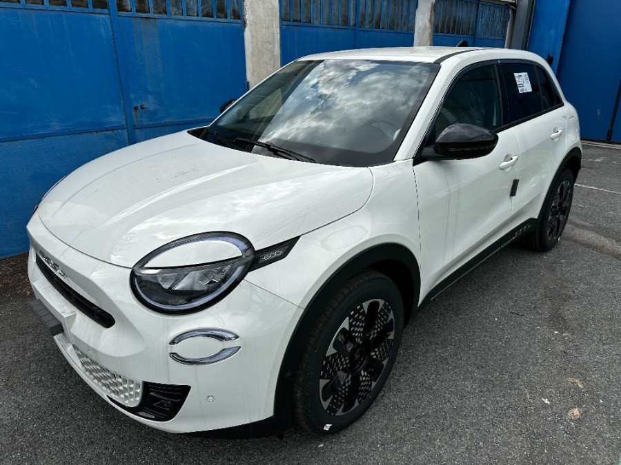 FIAT Nuova 600 600 Hybrid La Prima Ii Hybrid145cv