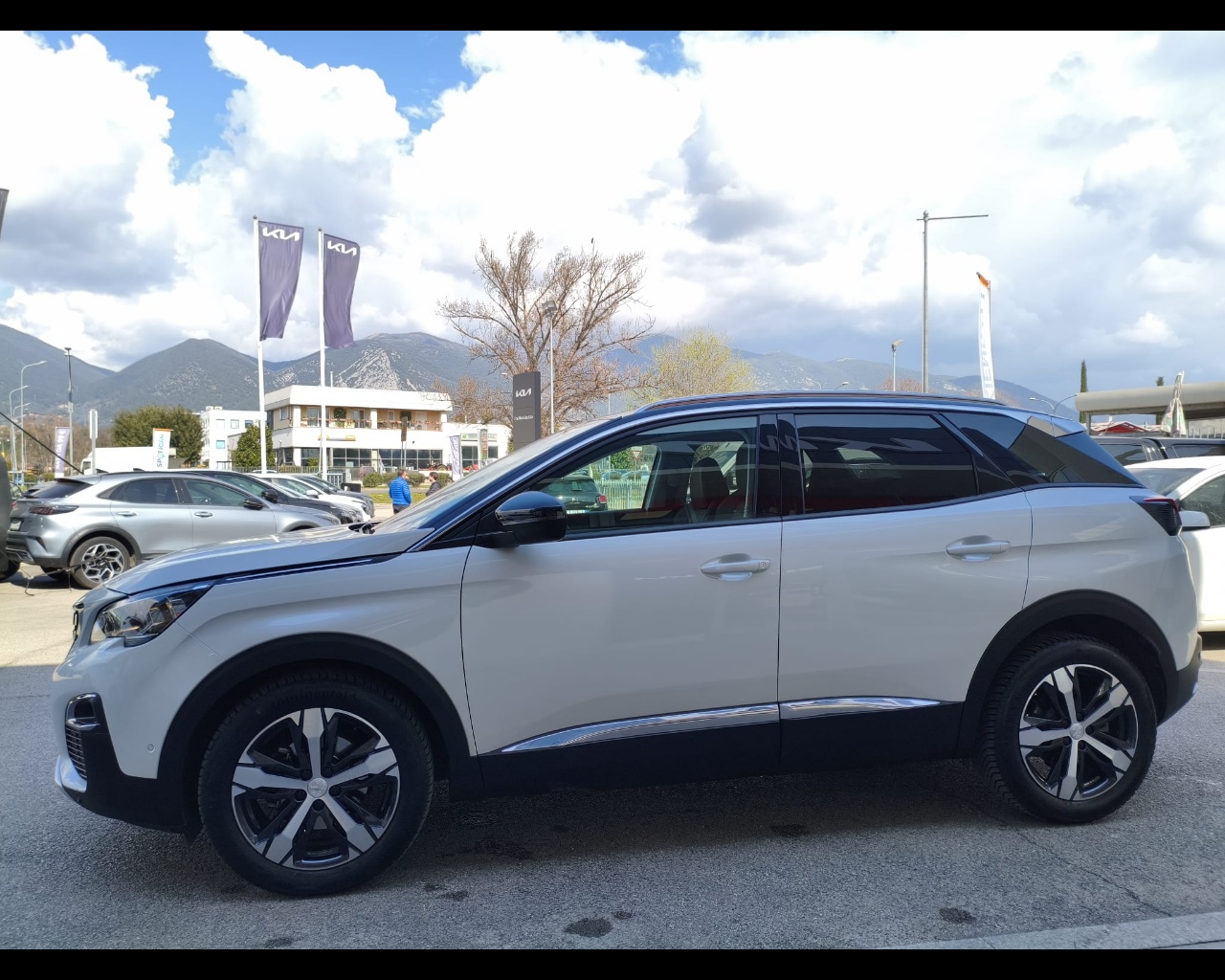 Foto PEUGEOT 3008 1.2 puretech t Allure s&s 130cv 