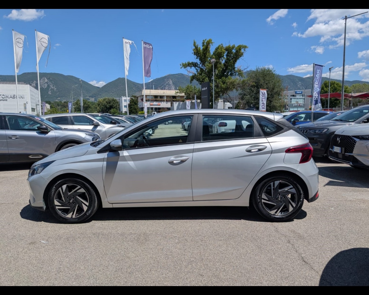 Foto HYUNDAI i20 1.2 Connectline Gpl