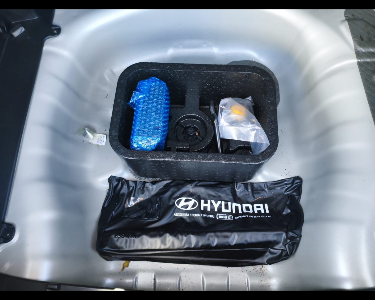 Foto HYUNDAI Bayon 1.2 mpi Xline