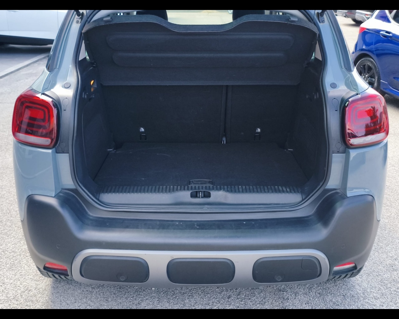 Foto CITROEN C3 Aircross 1.2 puretech Shine s&s 110cv