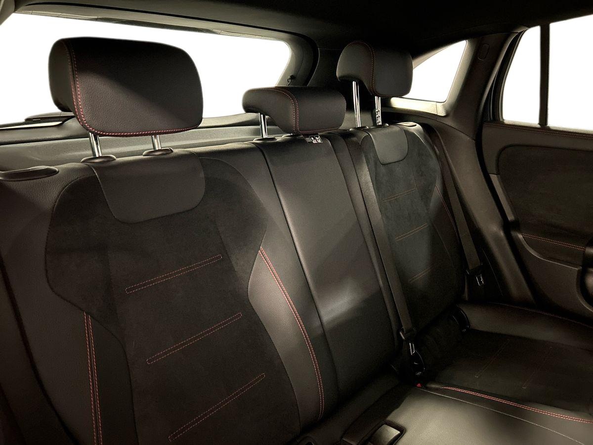 Mercedes GLA GLA 180 D Premium 8G-DCT - 16