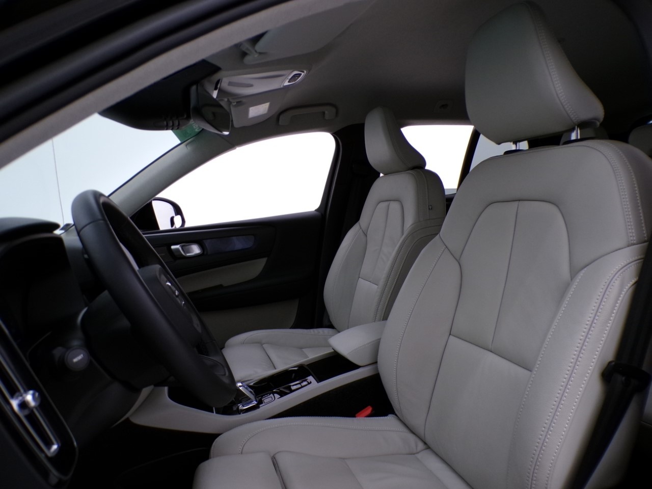 Volvo XC40 XC40 1.5 T4 Recharge Plug-in-Hybrid Plus Bright automatico - 13