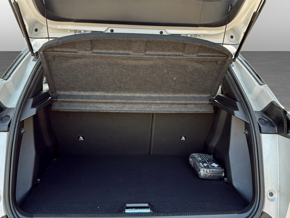 PEUGEOT 2008 1.5 bluehdi Allure s&s 110cv Diesel usato - 16