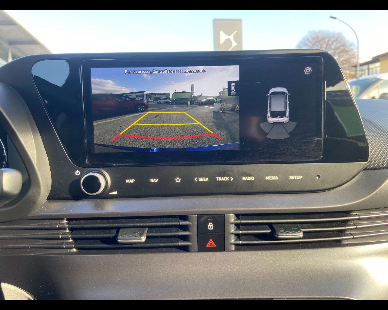 Foto HYUNDAI I20 1.0 TGDI 100CV MT 48V BOSE