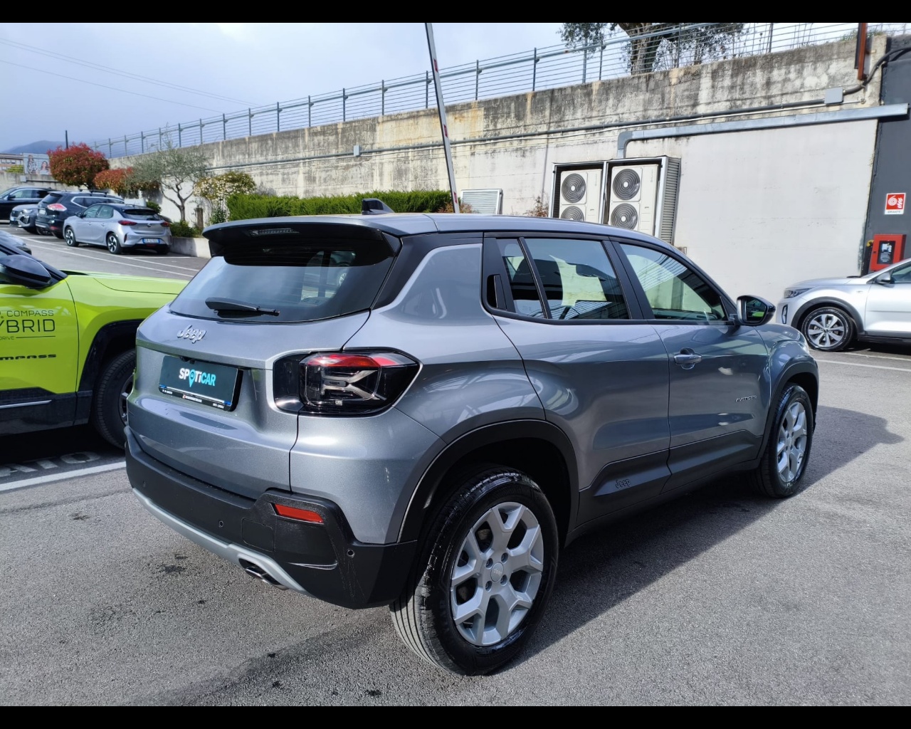 Foto JEEP Avenger 1.2 turbo e-hybrid mhev Altitude fwd 110cv edct6