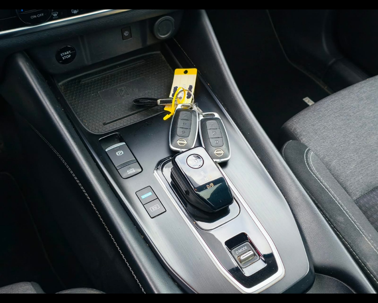 Foto NISSAN Qashqai 1.5 e-power N-Connecta 2wd