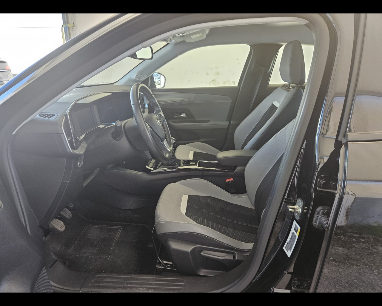 Foto OPEL Mokka 1.5 Elegance s&s 110cv