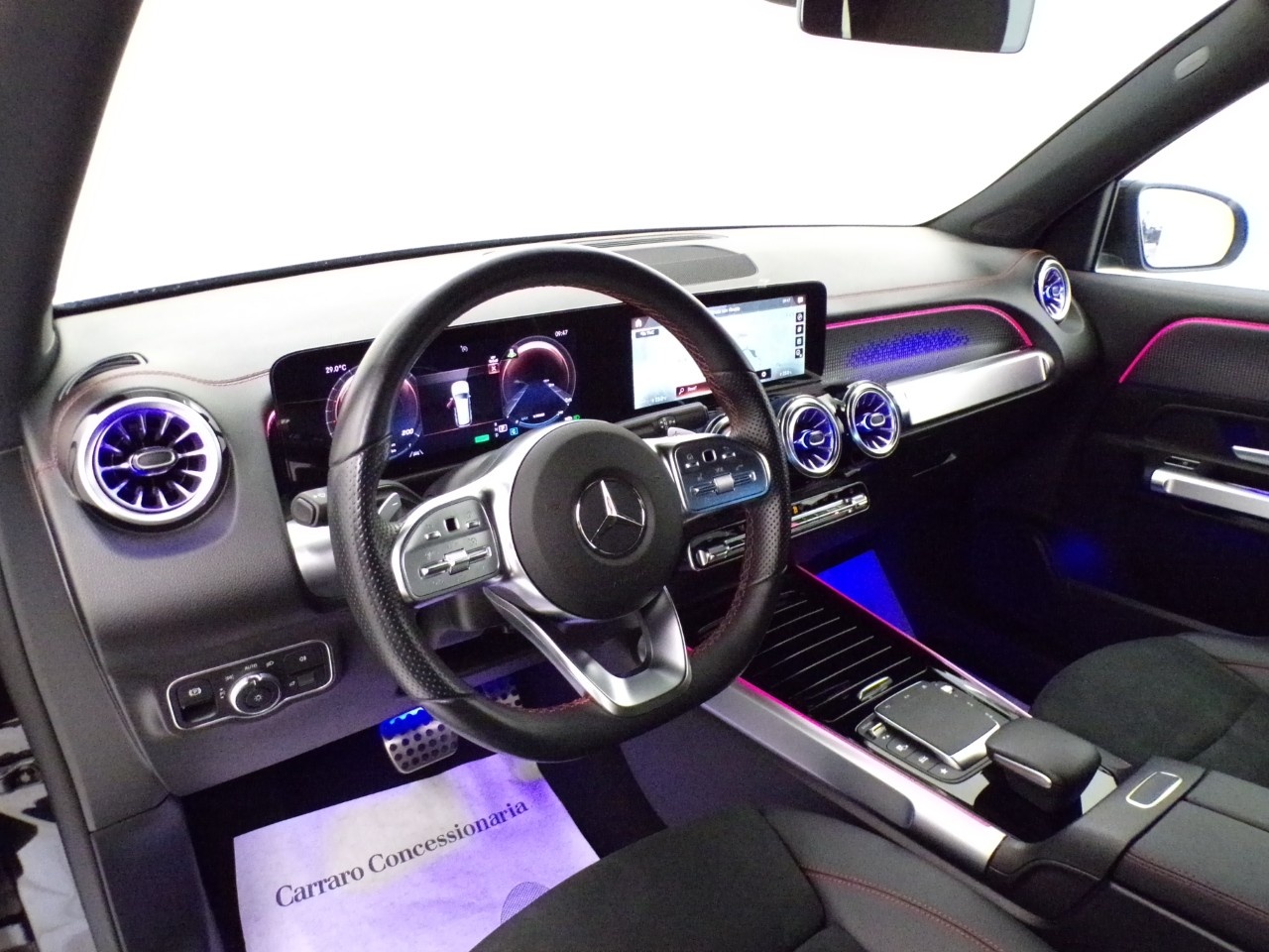 Mercedes  EQB 250 Premium - 13