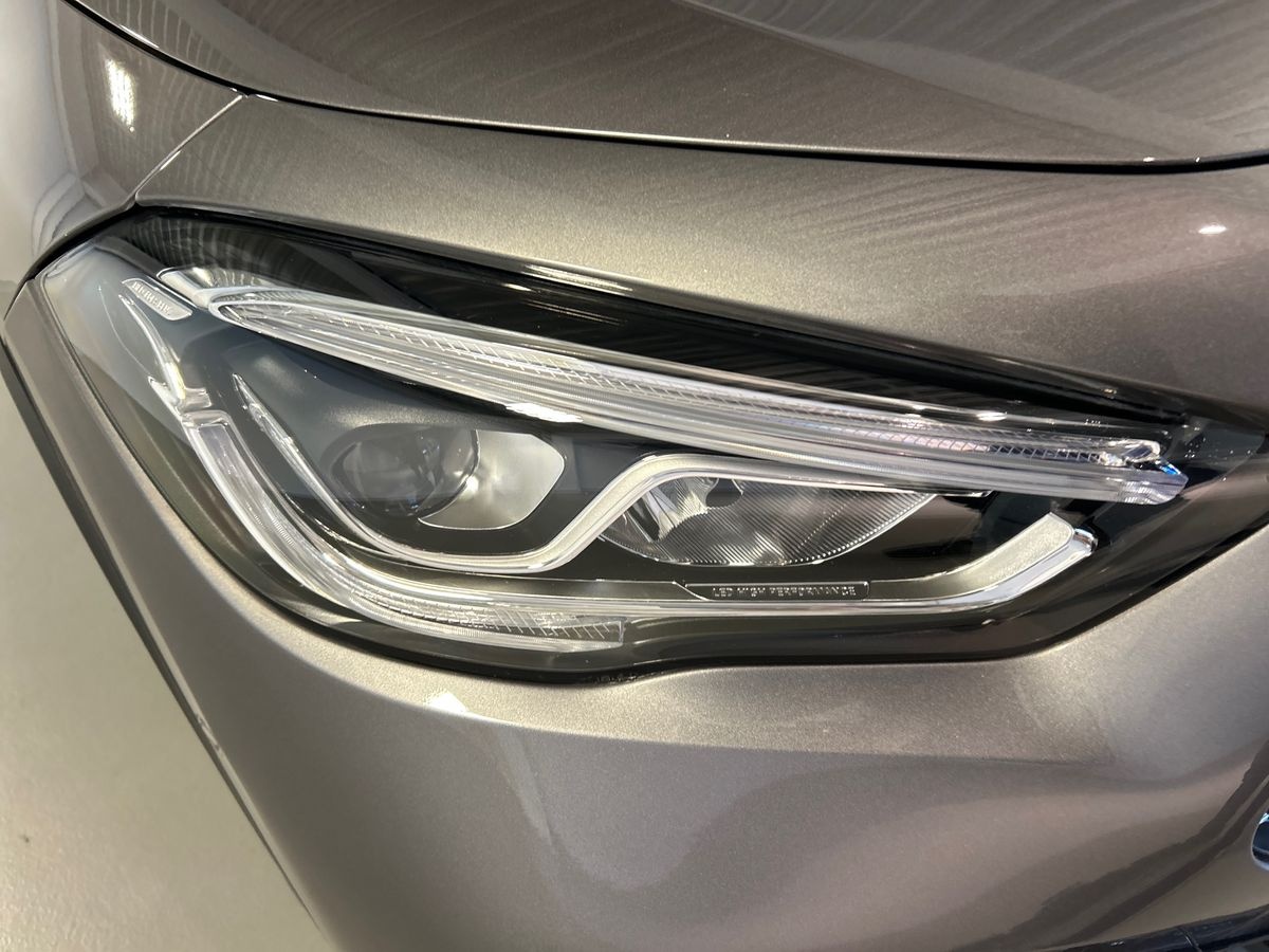 Mercedes GLA GLA 180 D Premium 8G-DCT - 7