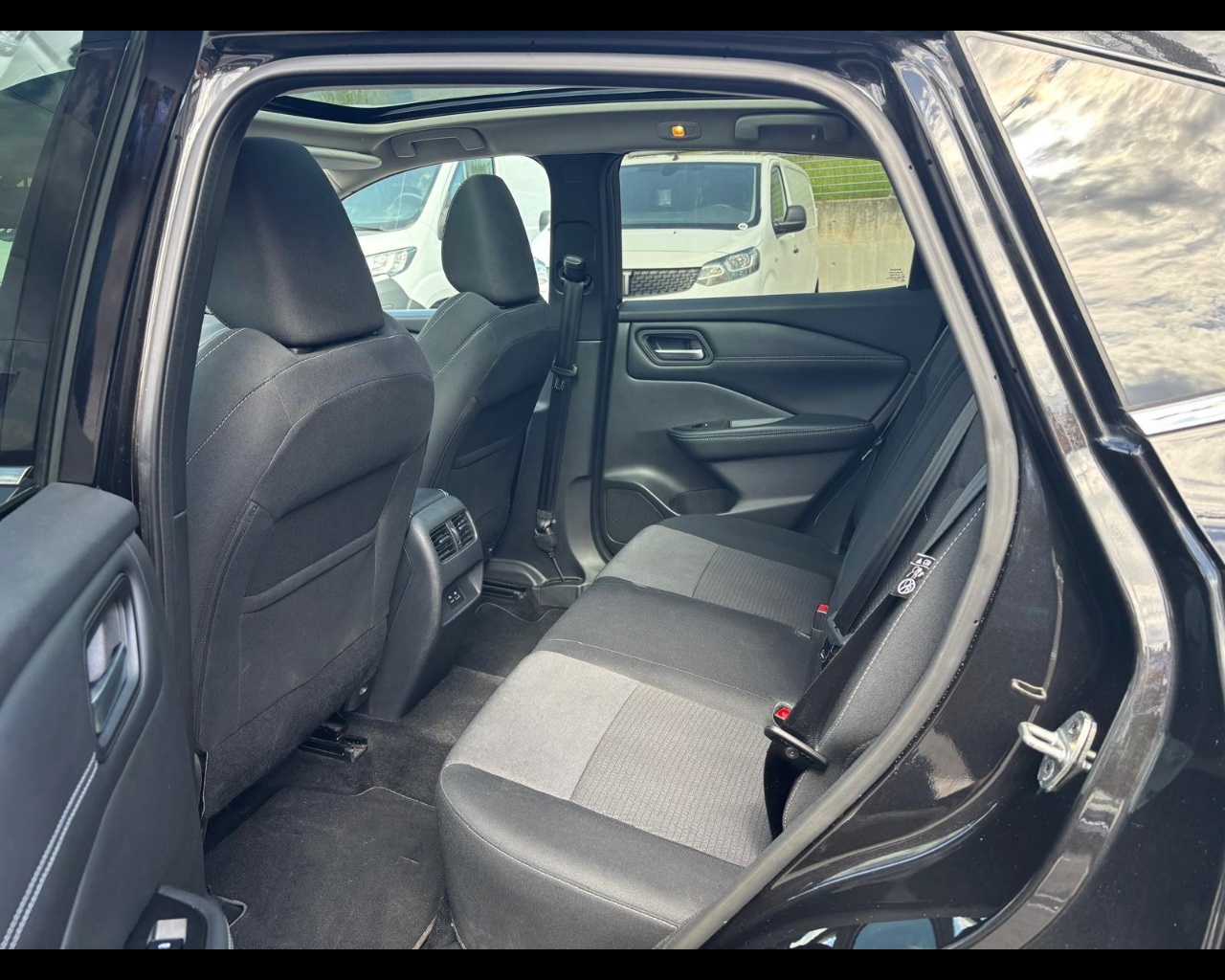 Foto NISSAN Qashqai 1.3 mhev N-Connecta 2wd 140cv