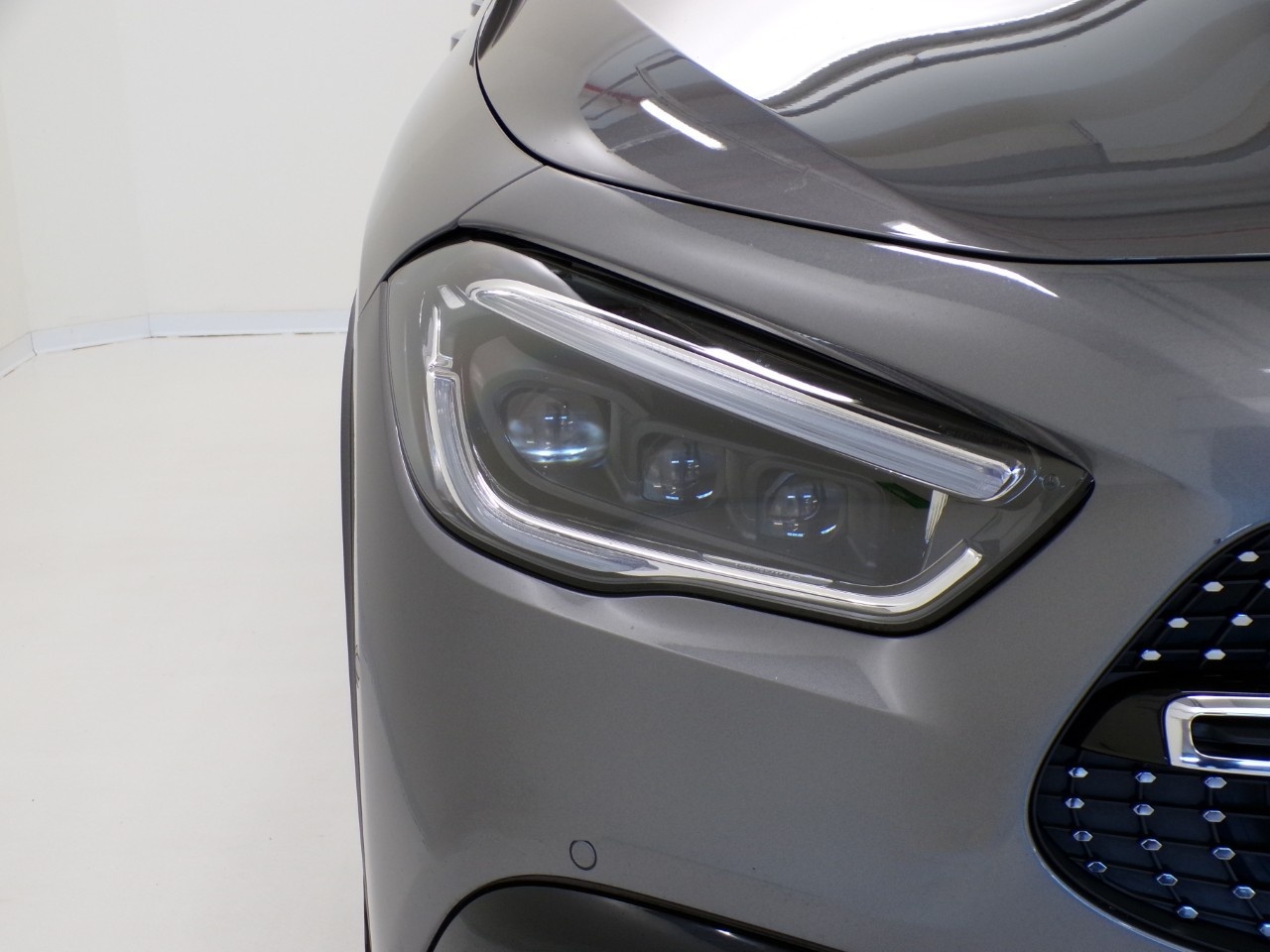 Mercedes GLA GLA 200 D Premium 4Matic 8G-DCT - 5