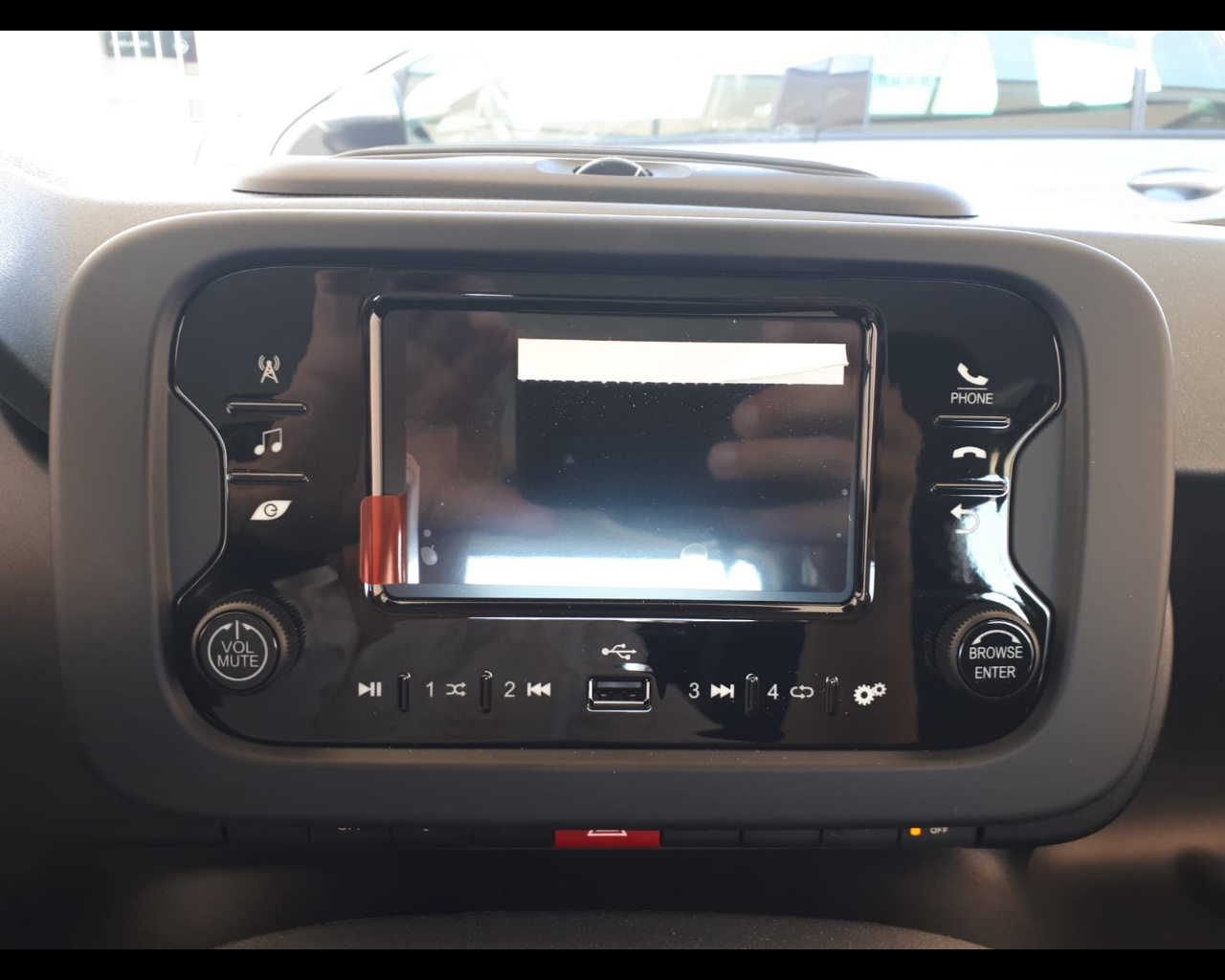 Foto FIAT Panda 1.0 firefly hybrid s&s 70cv 5p.ti