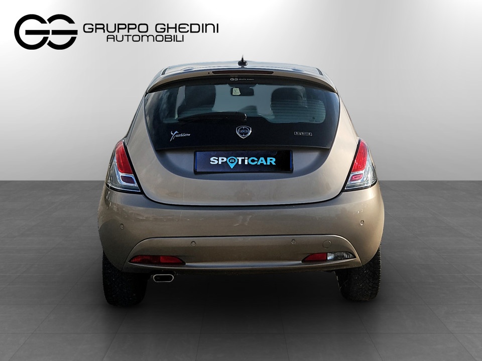 LANCIA Ypsilon 1.0 firefly hybrid Gold s&s 70cv Ibrido benzina Usato - 3