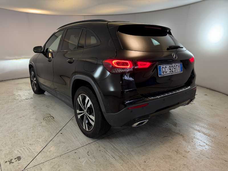Gla - H247 - Gla 180 D Business Auto