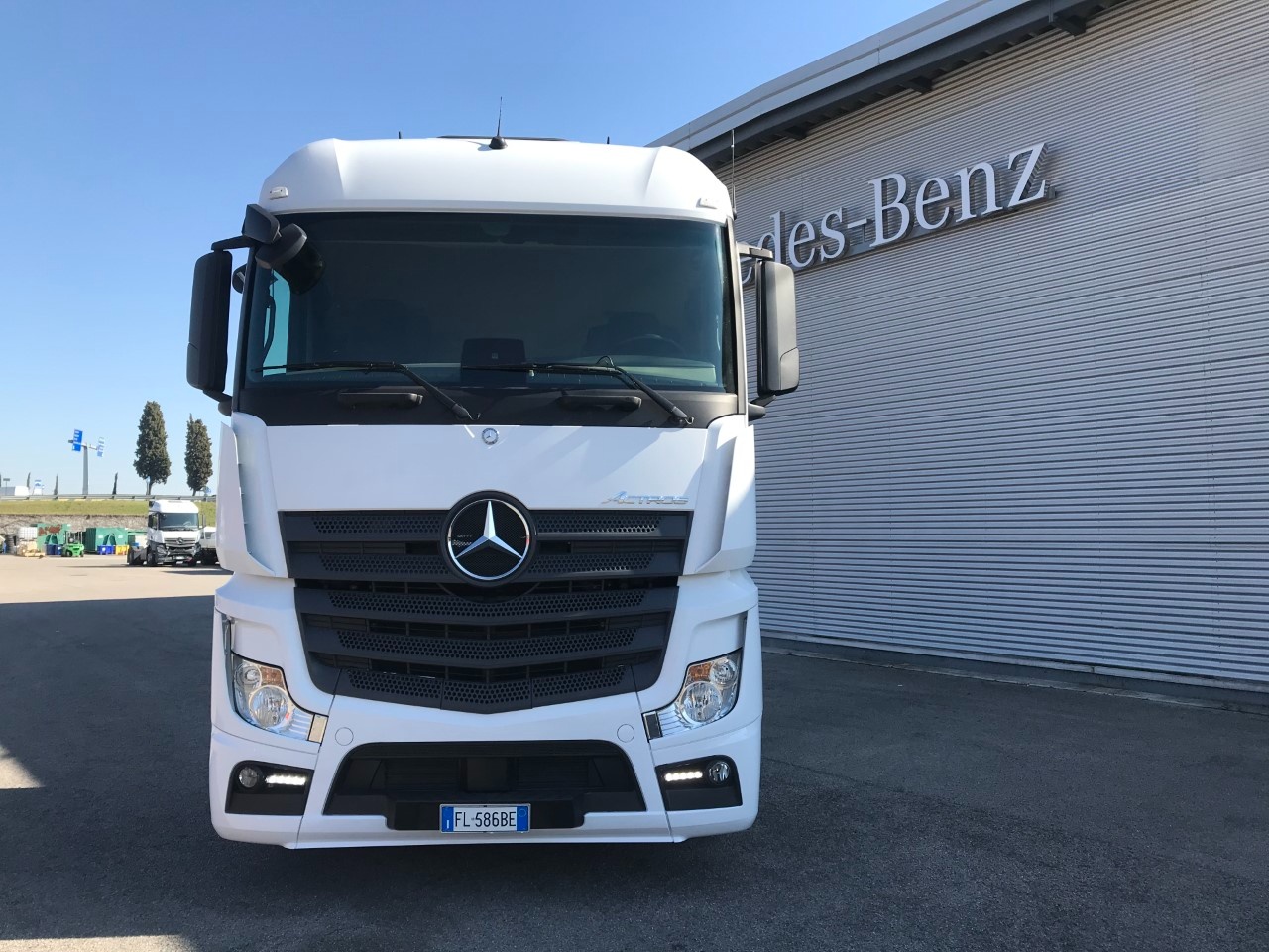 Mercedes Actros actros 1848 LS flat cab. Str.Sp. 2,5 Euro VI