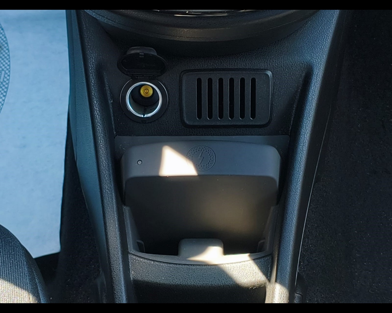 Foto LANCIA Ypsilon 1.0 firefly hybrid Platino s&s 70cv
