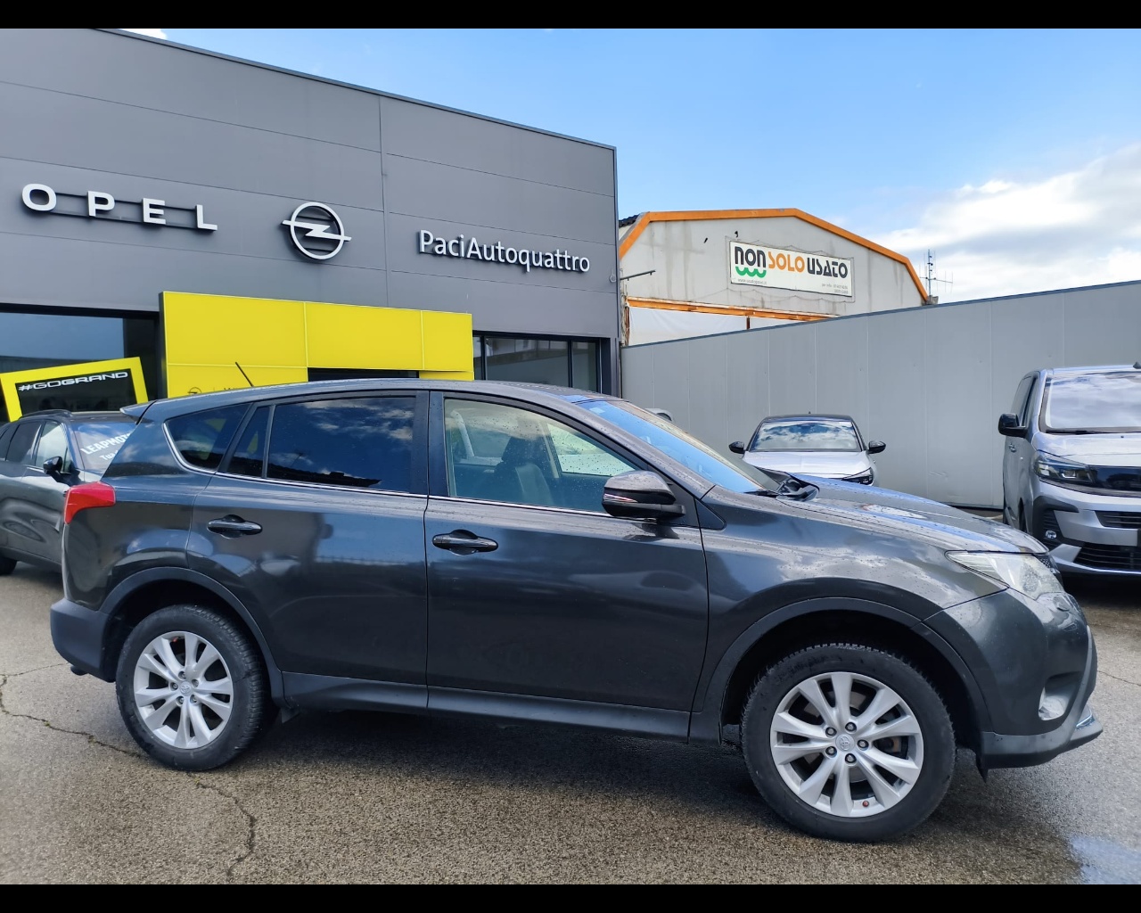 Foto TOYOTA Rav4 2.2 d-cat Lounge 4wd 150cv auto