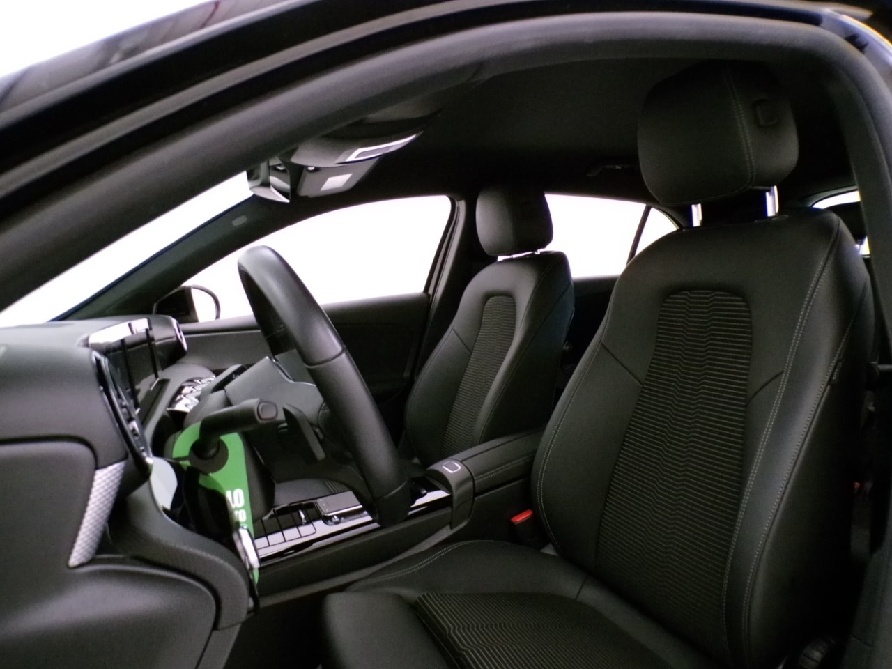 Mercedes Classe A Classe A 180 D Sport 8G-DCT - 12