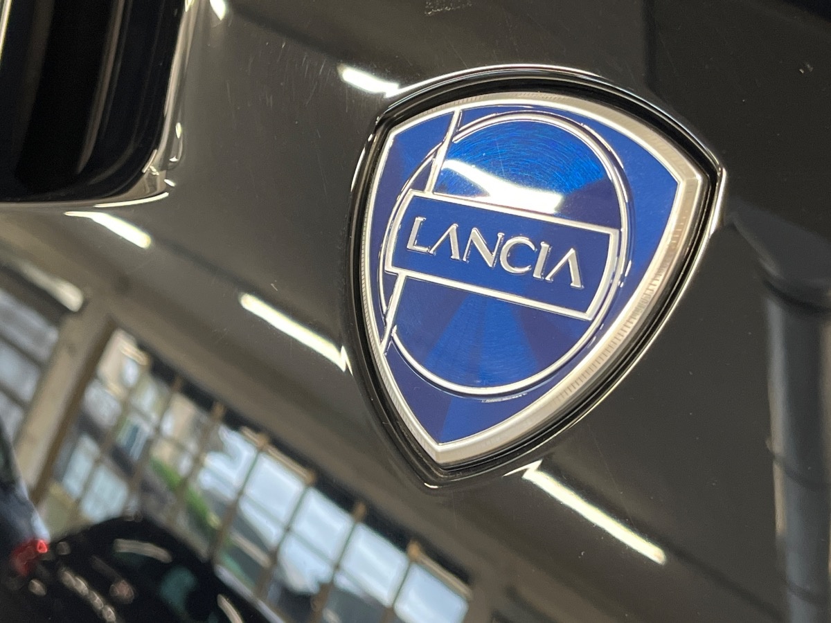 Lancia Ypsilon 2024 Nuovo Ibrido benzina Ypsilon 2024 Verona