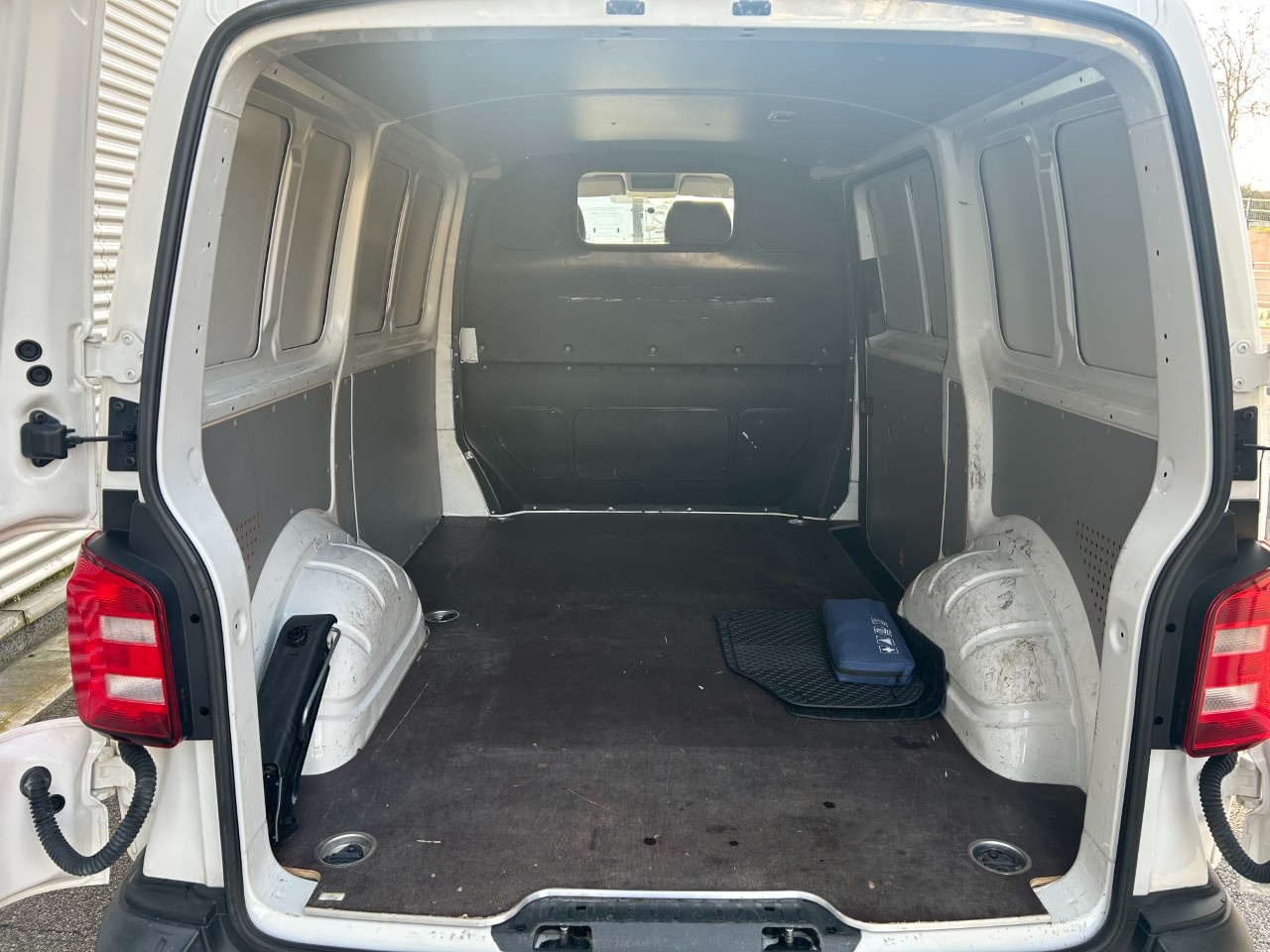 Volkswagen T6 Transporter transp.28 2.0 tdi 150cv business p.c. E6 - 13