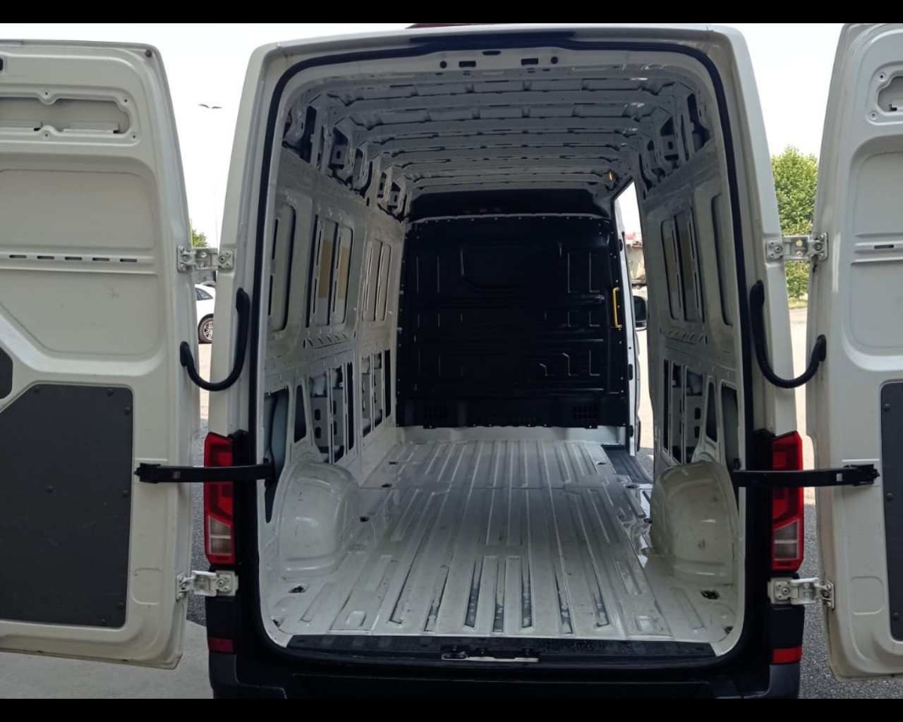 VOLKSWAGEN CRAFTER