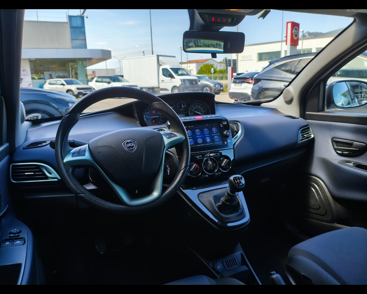 Foto LANCIA Ypsilon 1.0 firefly hybrid Gold Plus s&s 